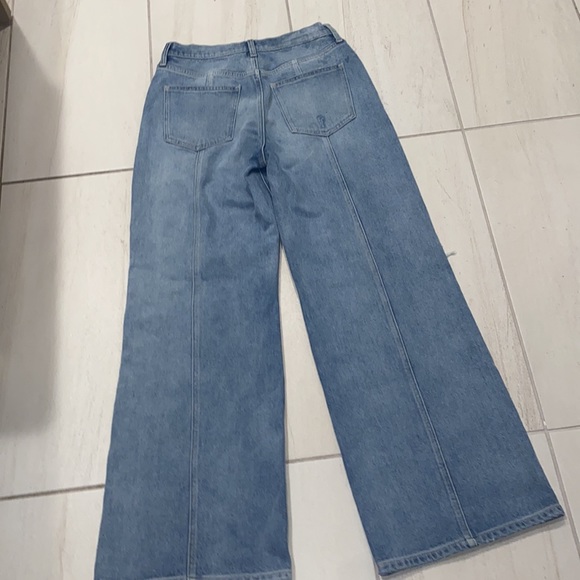 Arizona jeans, high rise, wide leg, distressed front and back seam detail size 7 - Picture 7 of 8